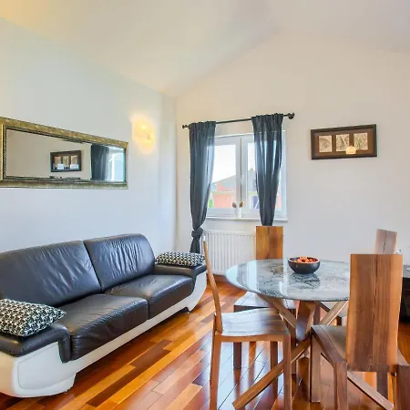 In Near And Pool Διαμέρισμα *